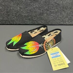 TOMS Women's “Dream Catcher/Feather” Alpargata Canvas Shoes  Size 5.5
